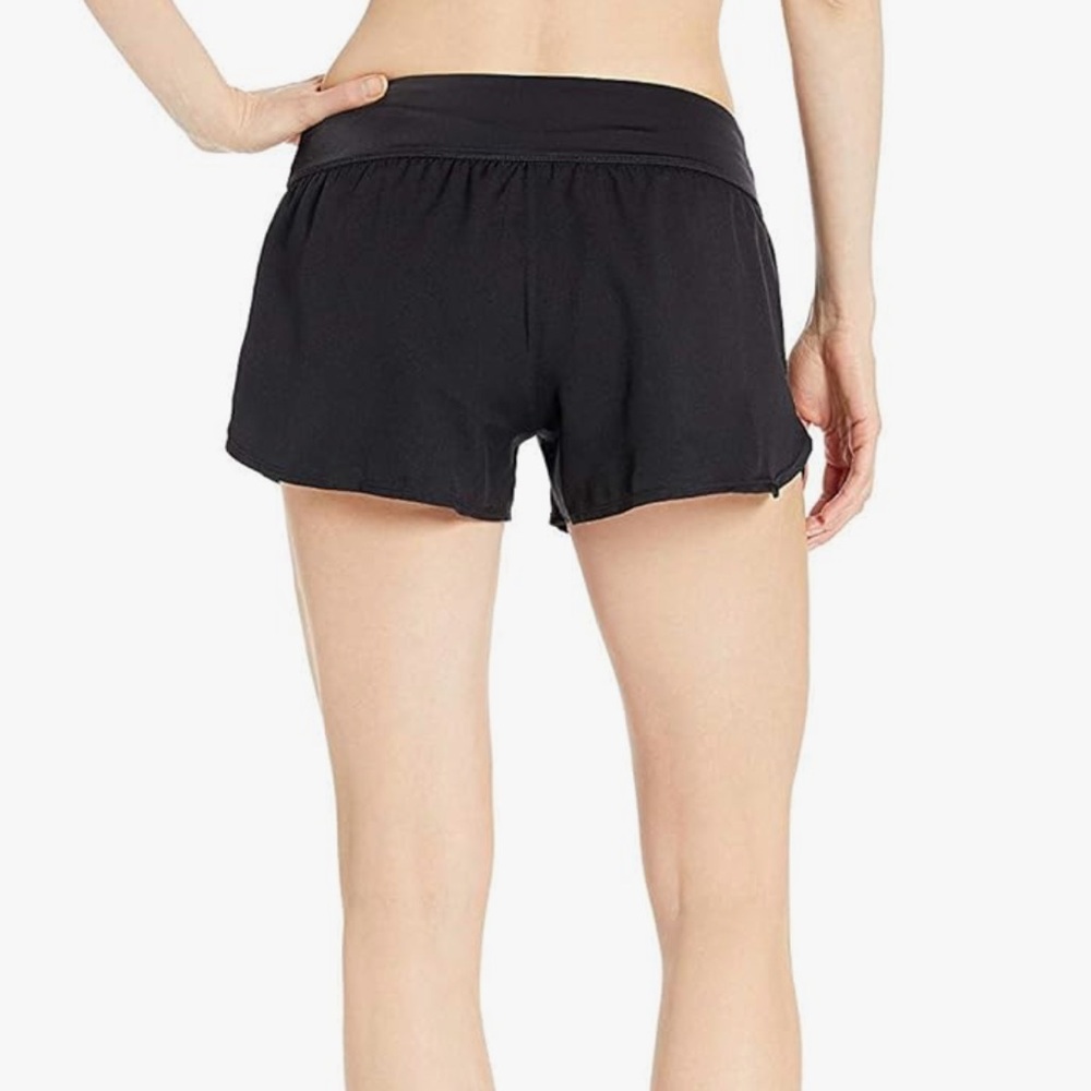 Nike Black Solid Element Women's Board Shorts - Picture 2 of 10